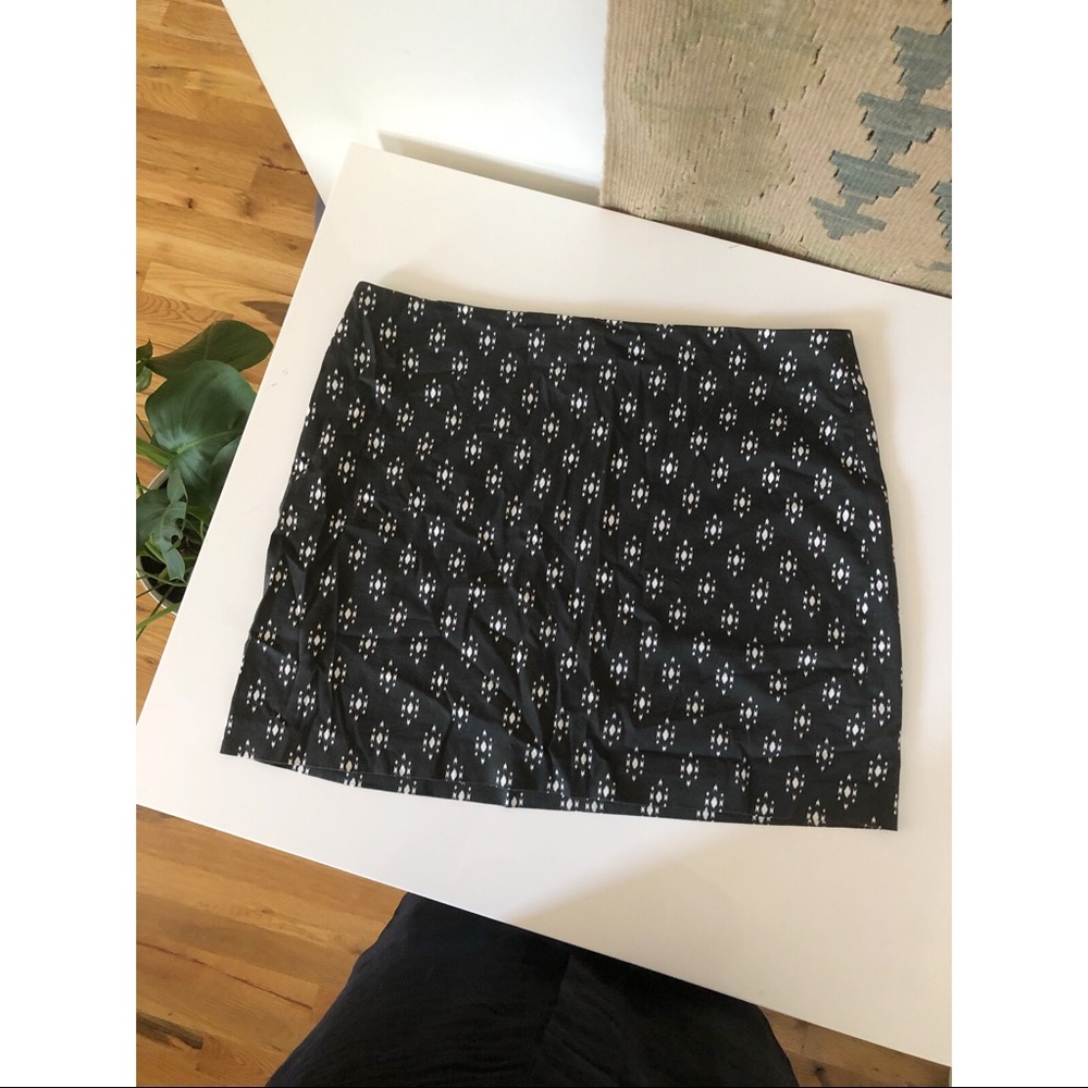 Black and White Geometric Mini Skirt